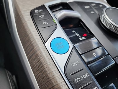 2025 BMW i4 eDrive40