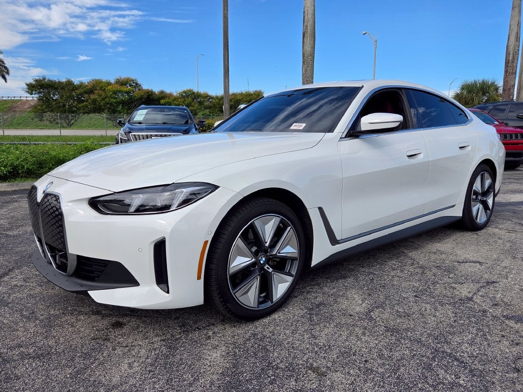 2025 BMW i4 eDrive40