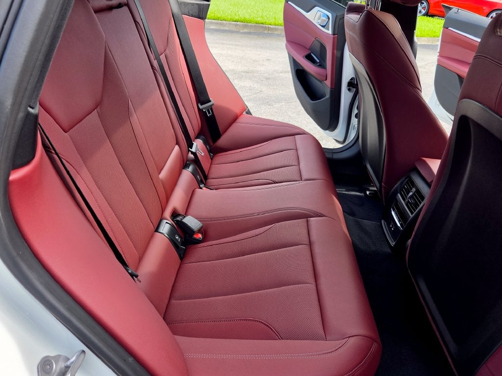 2025 BMW i4 eDrive40