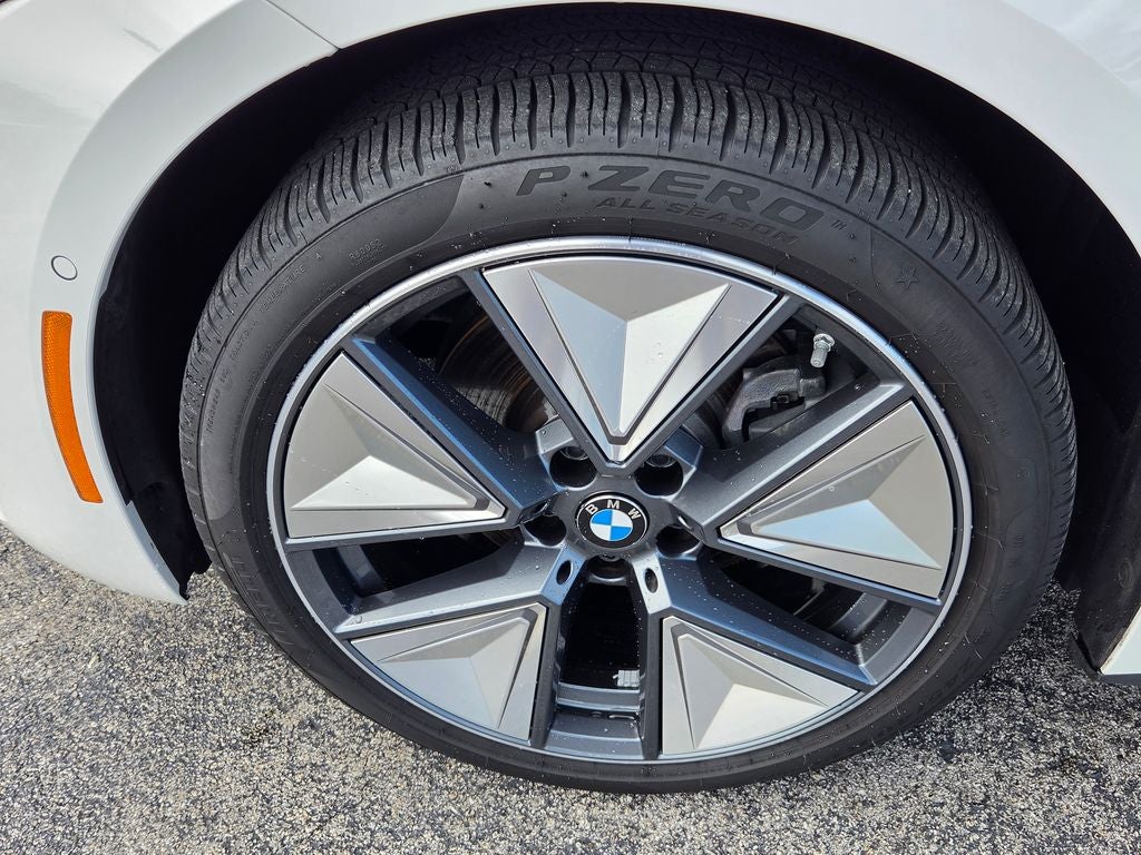 2025 BMW i4 eDrive40