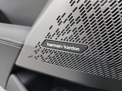 2025 BMW i5 eDrive40