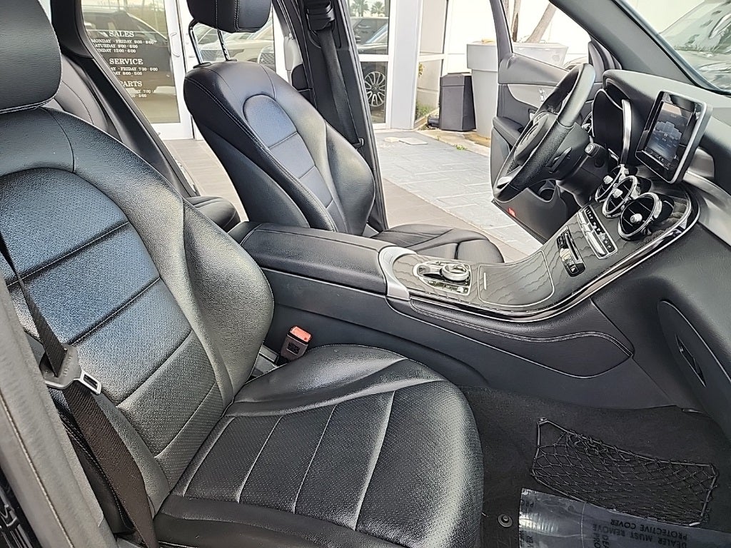 2019 Mercedes-Benz GLC 300 GLC 300