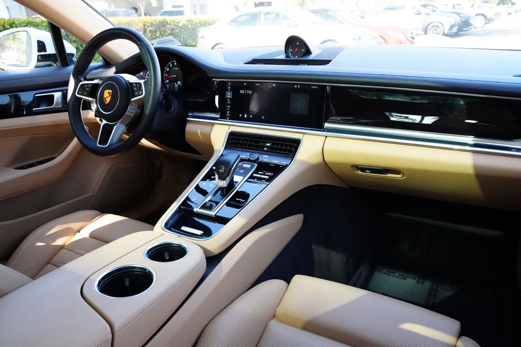 2020 Porsche Panamera 4