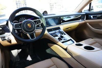 2020 Porsche Panamera 4