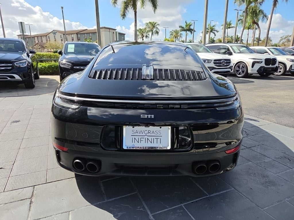 2021 Porsche 911 Carrera