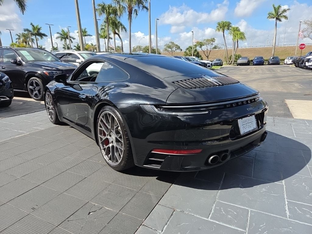 2021 Porsche 911 Carrera