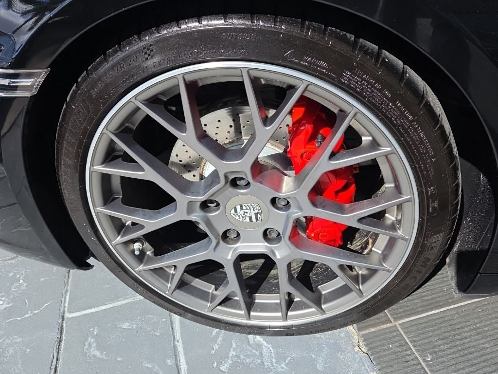 2021 Porsche 911 Carrera