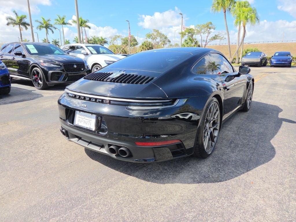 2021 Porsche 911 Carrera