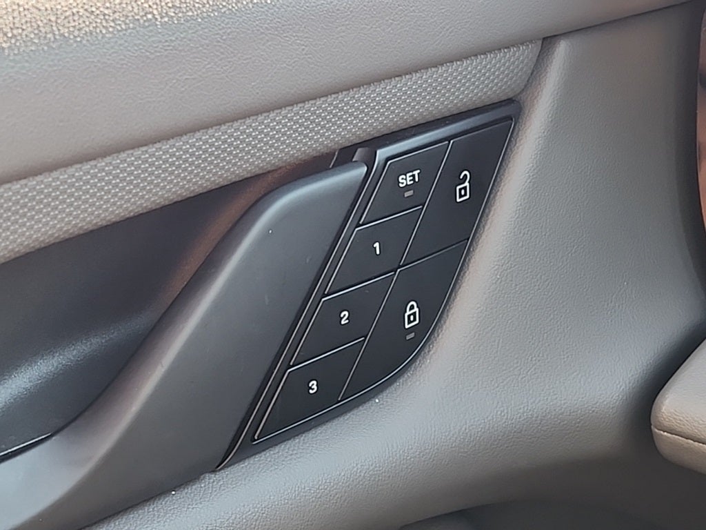 2023 Porsche Taycan Base