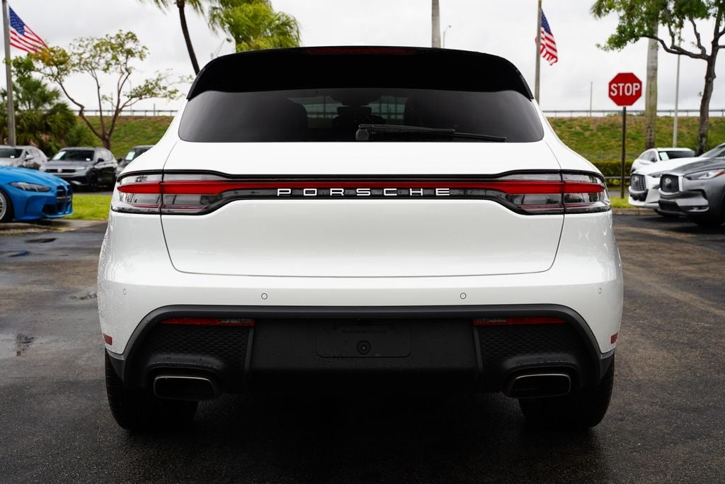 2022 Porsche Macan Base