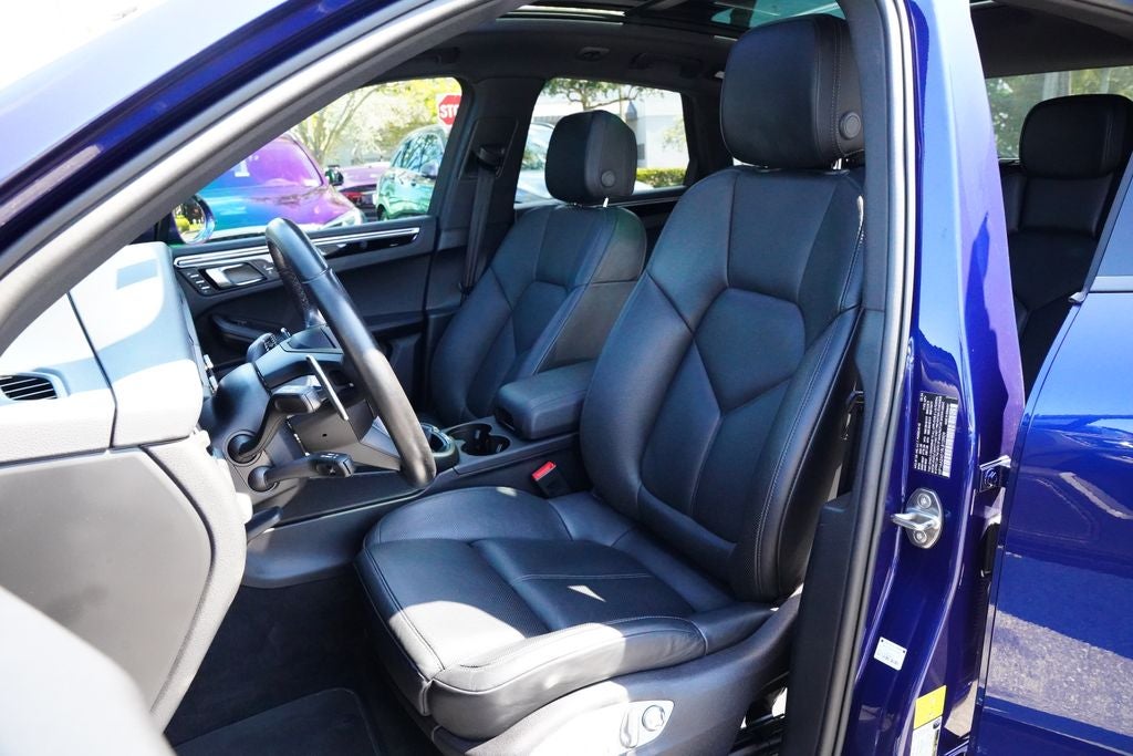 2024 Porsche Macan Base