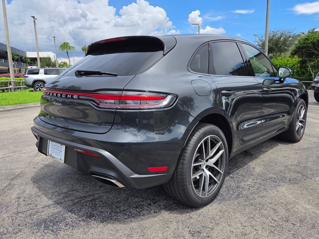 2025 Porsche Macan Base - Photo 11