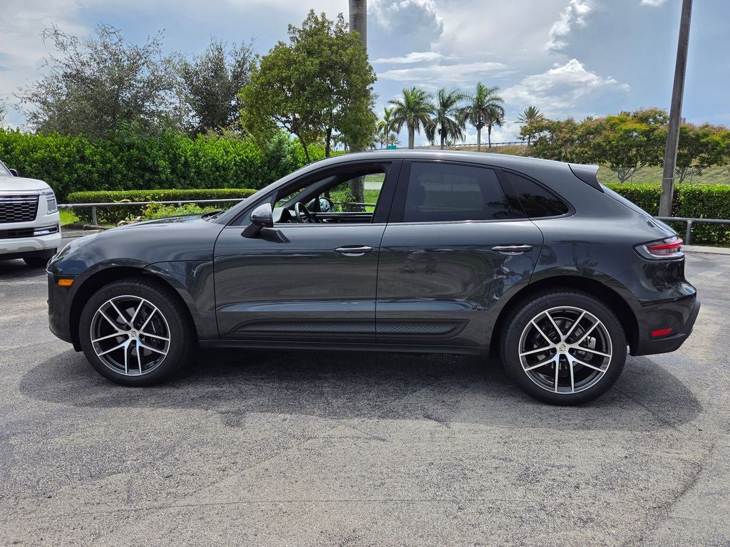 2025 Porsche Macan Base - Photo 16