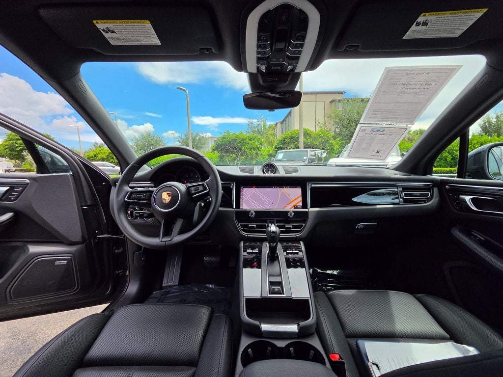 2025 Porsche Macan Base - Photo 26