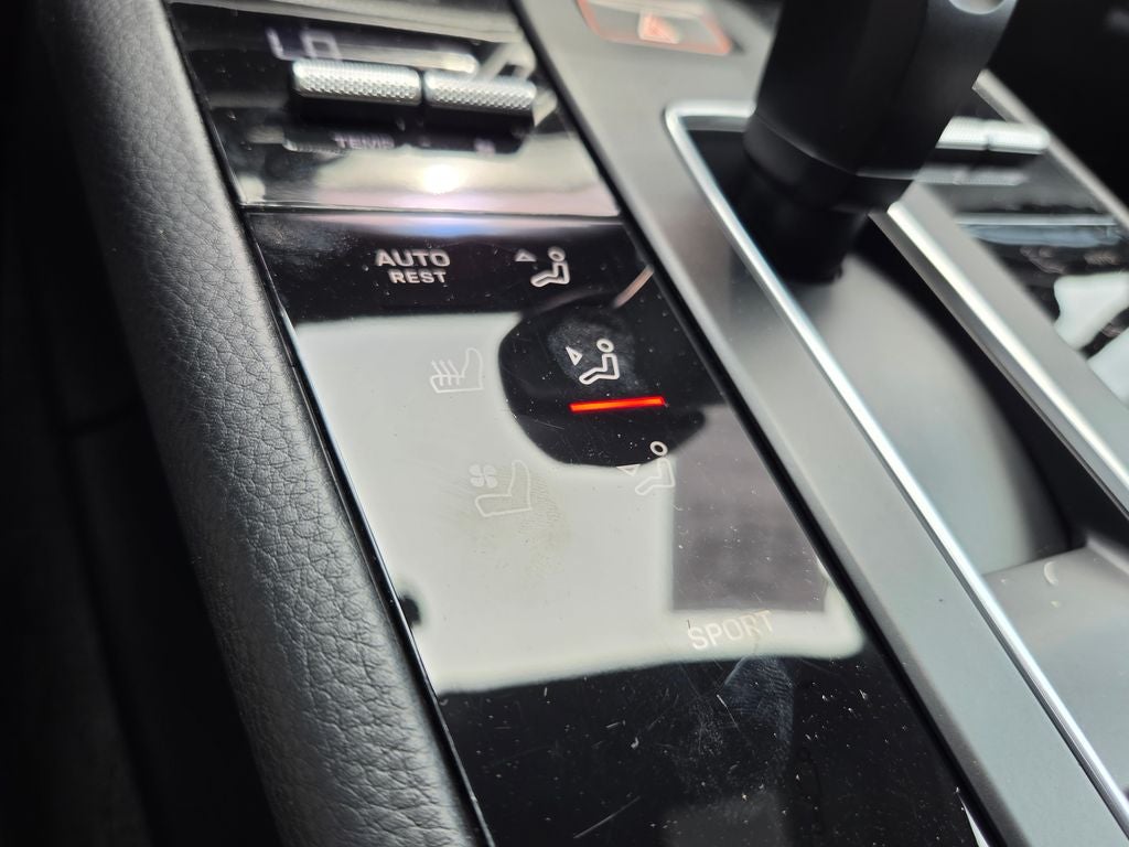 2025 Porsche Macan Base - Photo 32