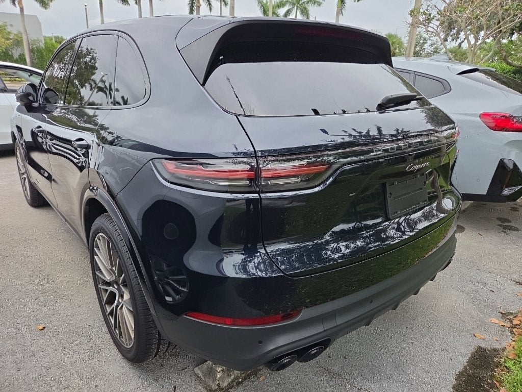 2022 Porsche Cayenne Platinum Edition