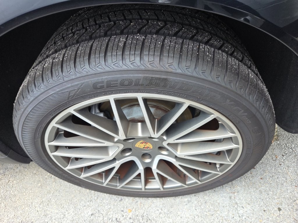 2022 Porsche Cayenne Platinum Edition