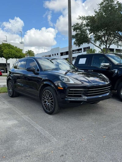 2022 Porsche Cayenne Base