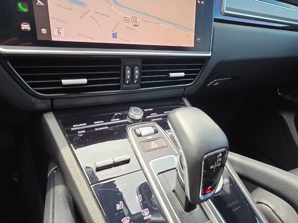 2023 Porsche Cayenne Platinum Edition