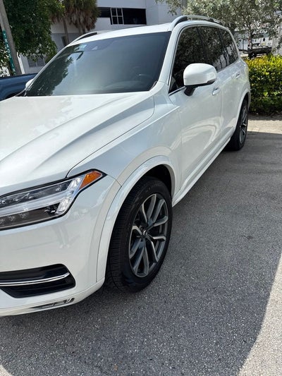 2019 Volvo XC90 T5 Momentum