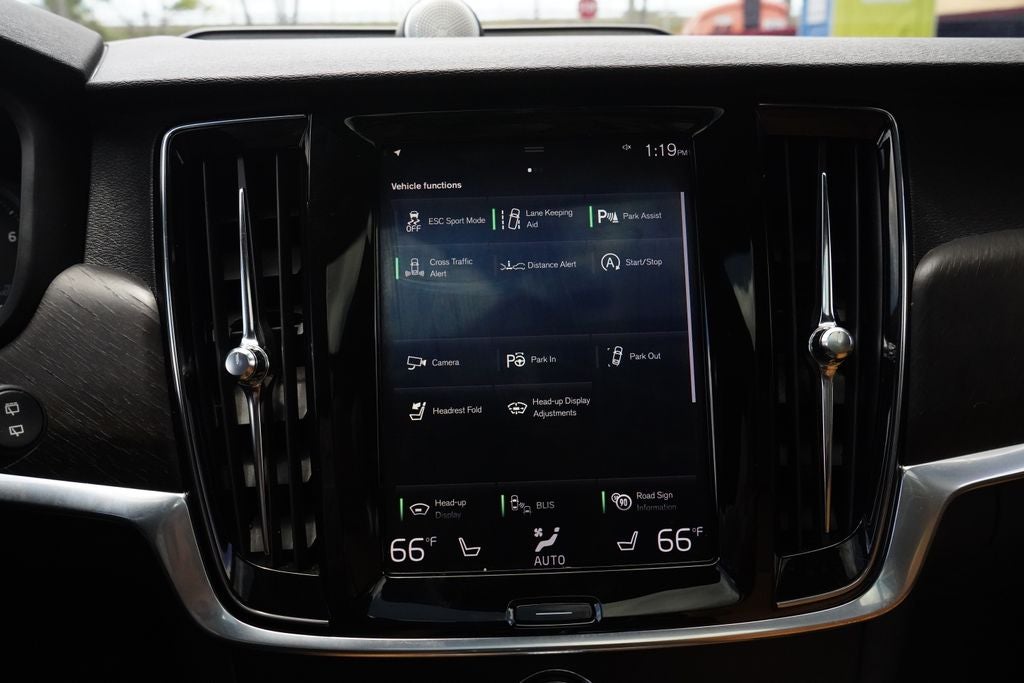 2019 Volvo V90 Cross Country T6 AWD