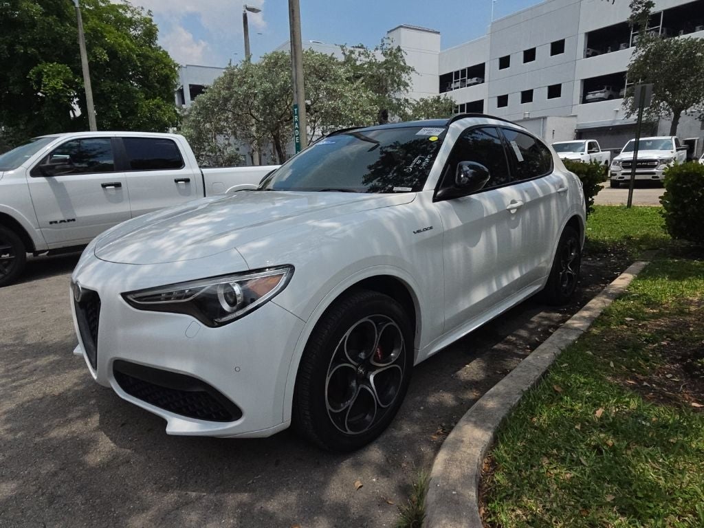 2023 Alfa Romeo Stelvio Veloce