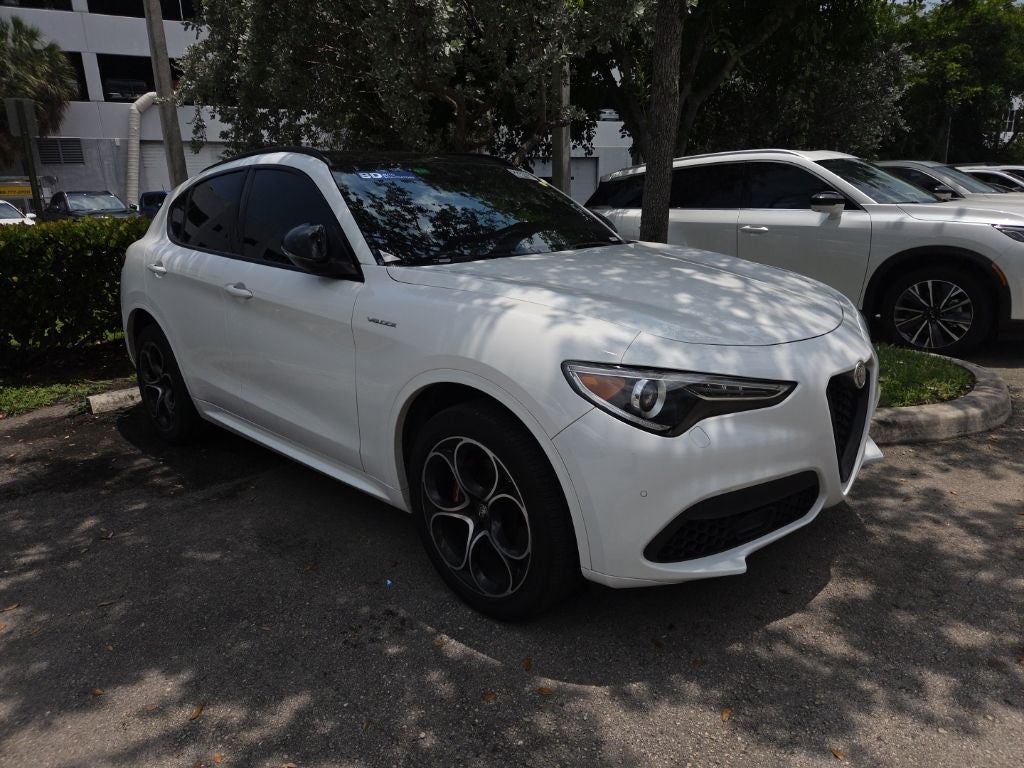 2023 Alfa Romeo Stelvio Veloce