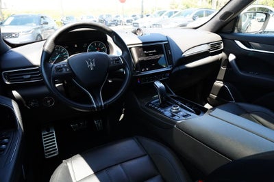2022 Maserati Levante Modena