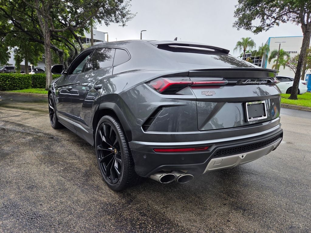 2019 Lamborghini Urus Base