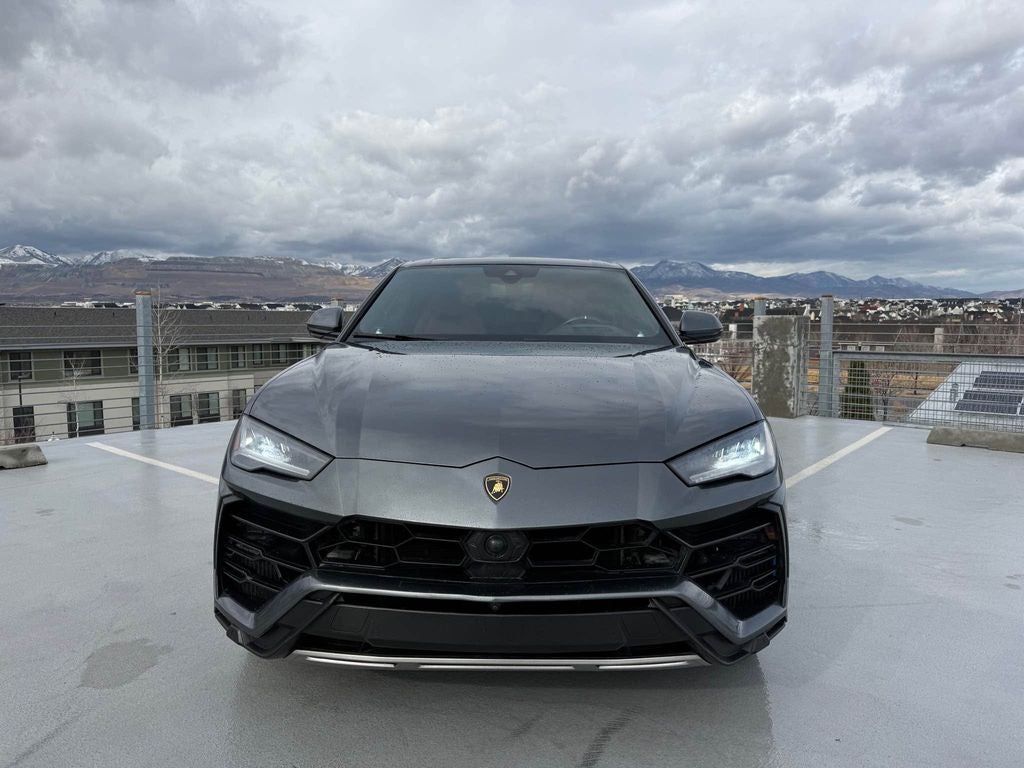 2019 Lamborghini Urus Base