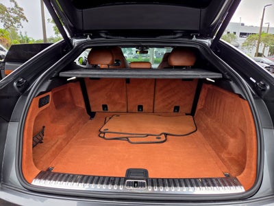 2019 Lamborghini Urus Base