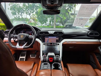 2019 Lamborghini Urus Base