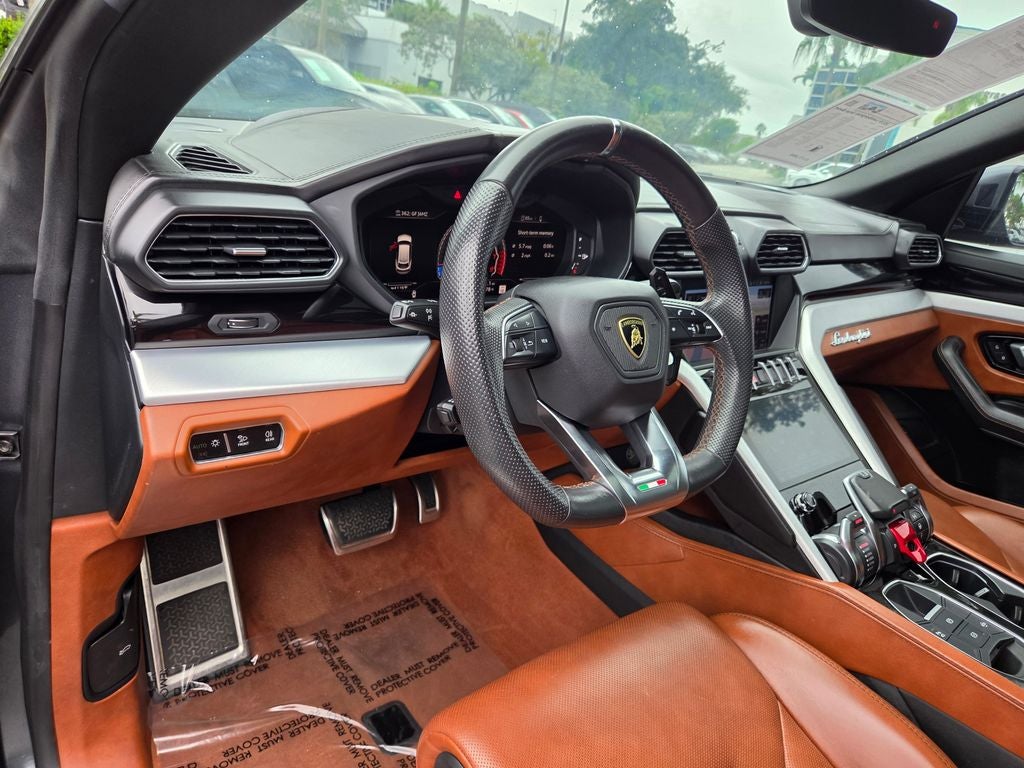 2019 Lamborghini Urus Base