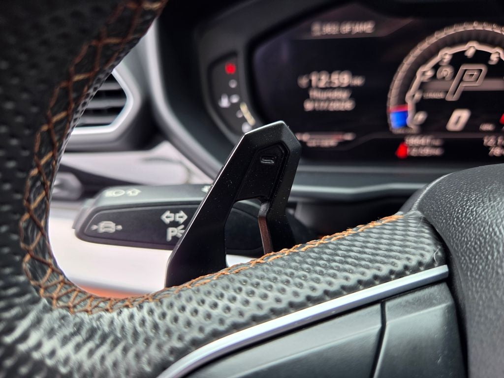 2019 Lamborghini Urus Base