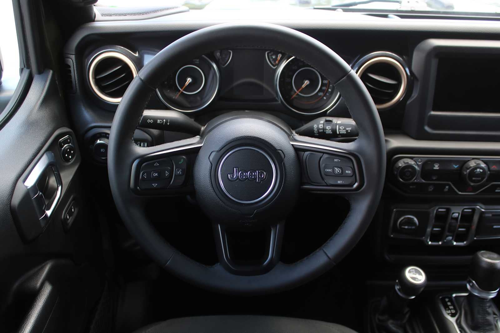 2023 Jeep Wrangler Sport Altitude