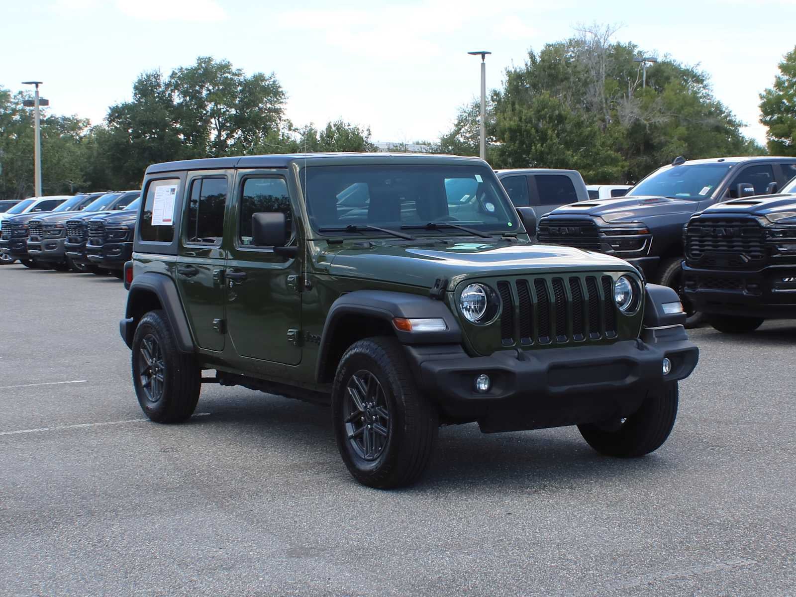 2023 Jeep Wrangler Sport Altitude
