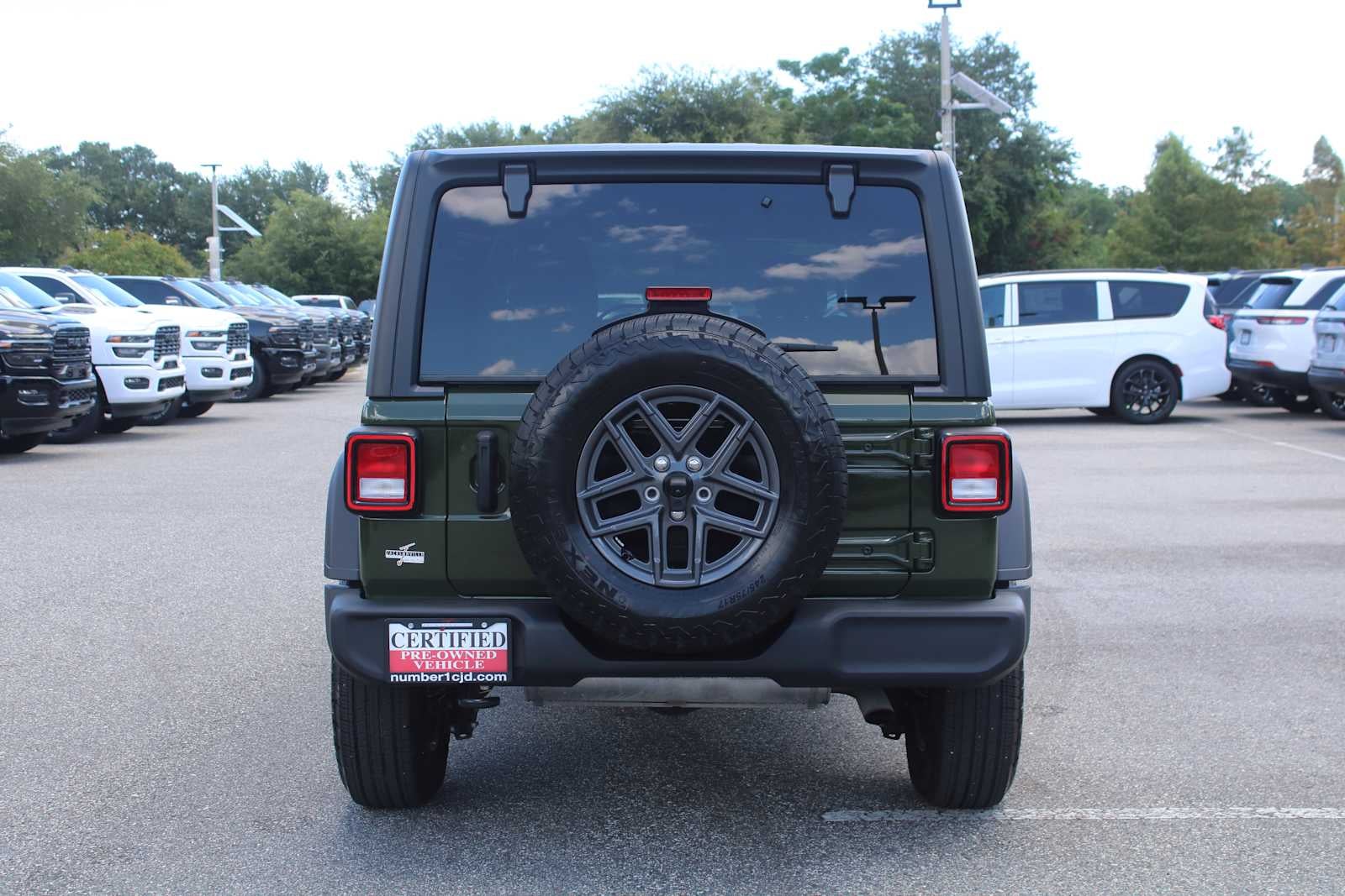 2023 Jeep Wrangler Sport Altitude