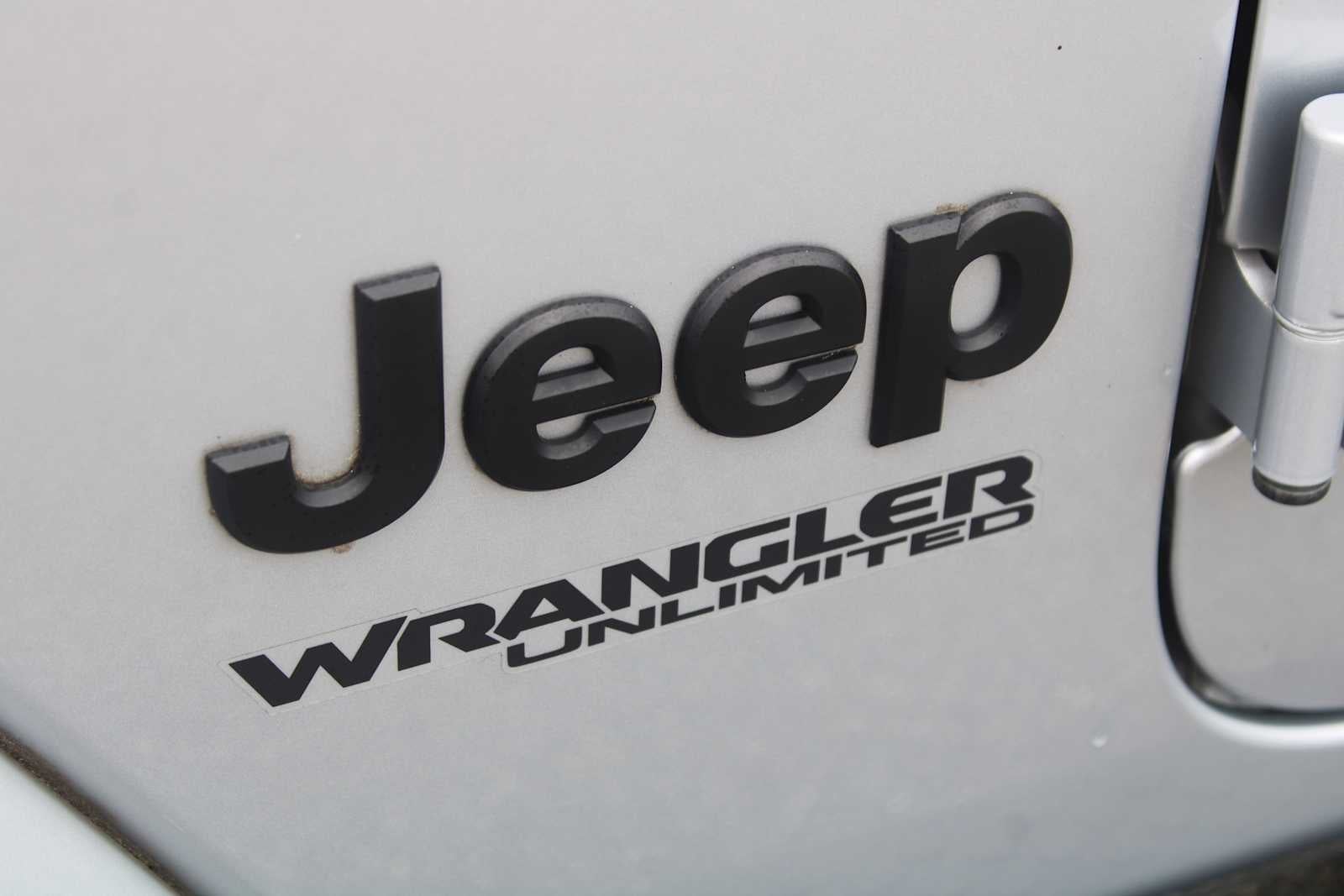 2022 Jeep Wrangler Unlimited Sahara Altitude