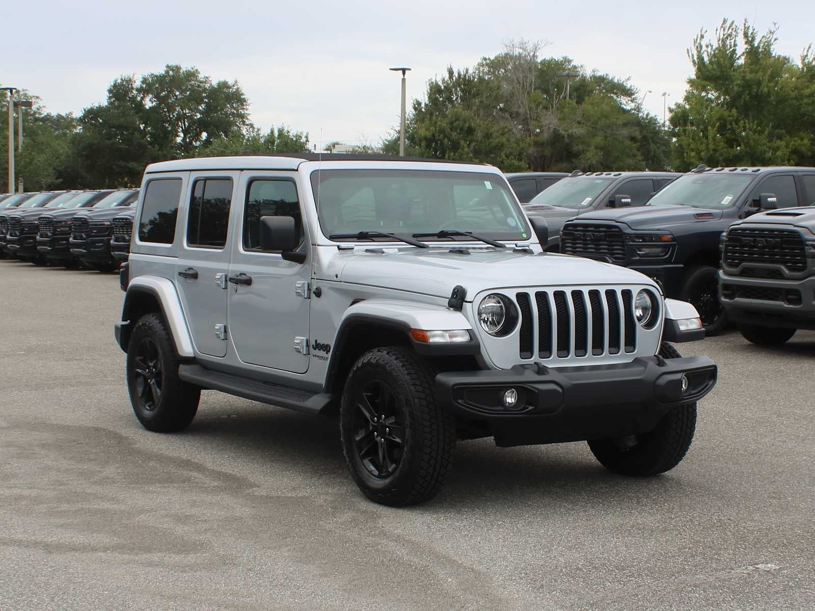 2022 Jeep Wrangler Unlimited Sahara Altitude