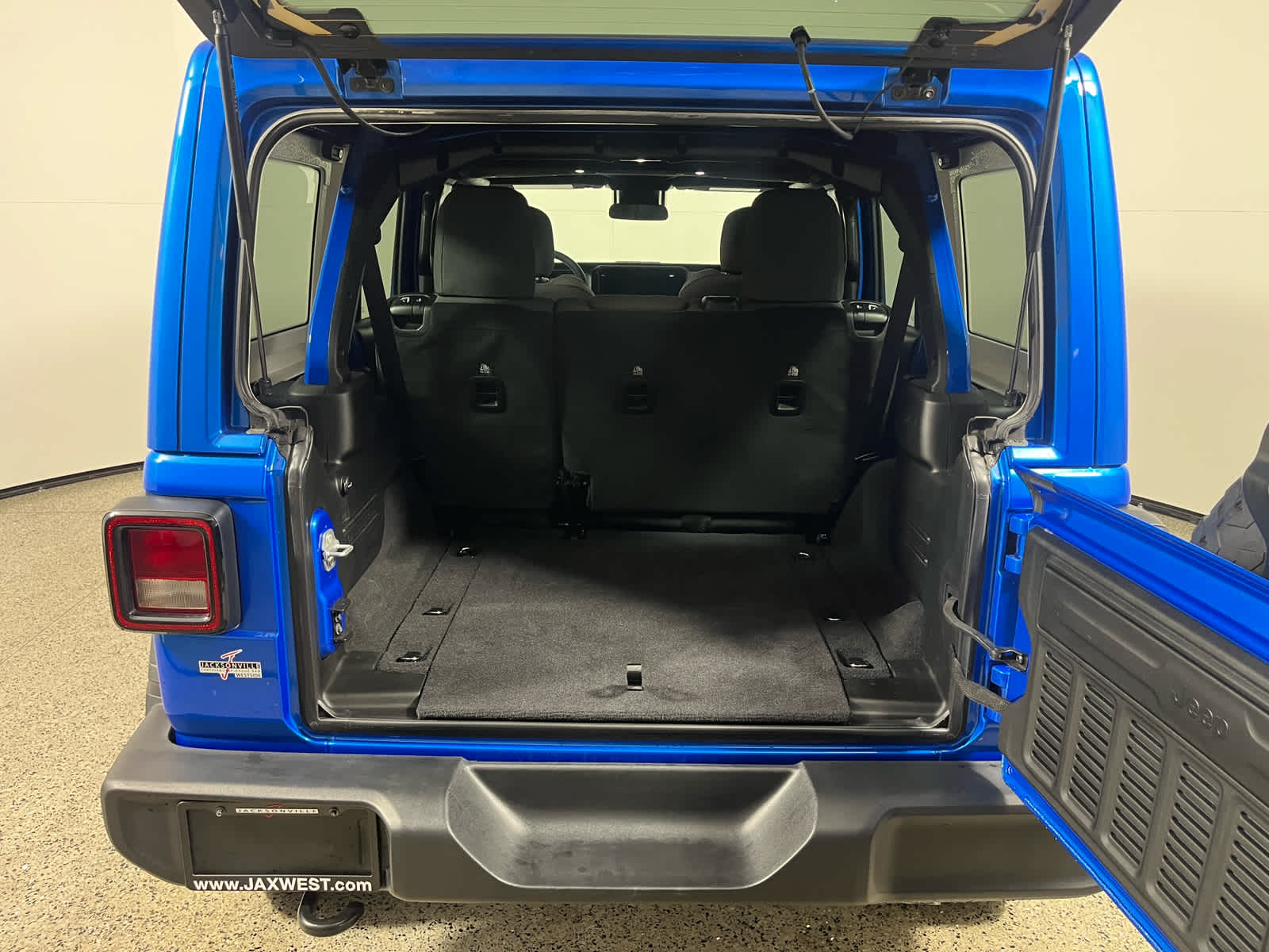 2025 Jeep Wrangler 4-Door Summit 4x4