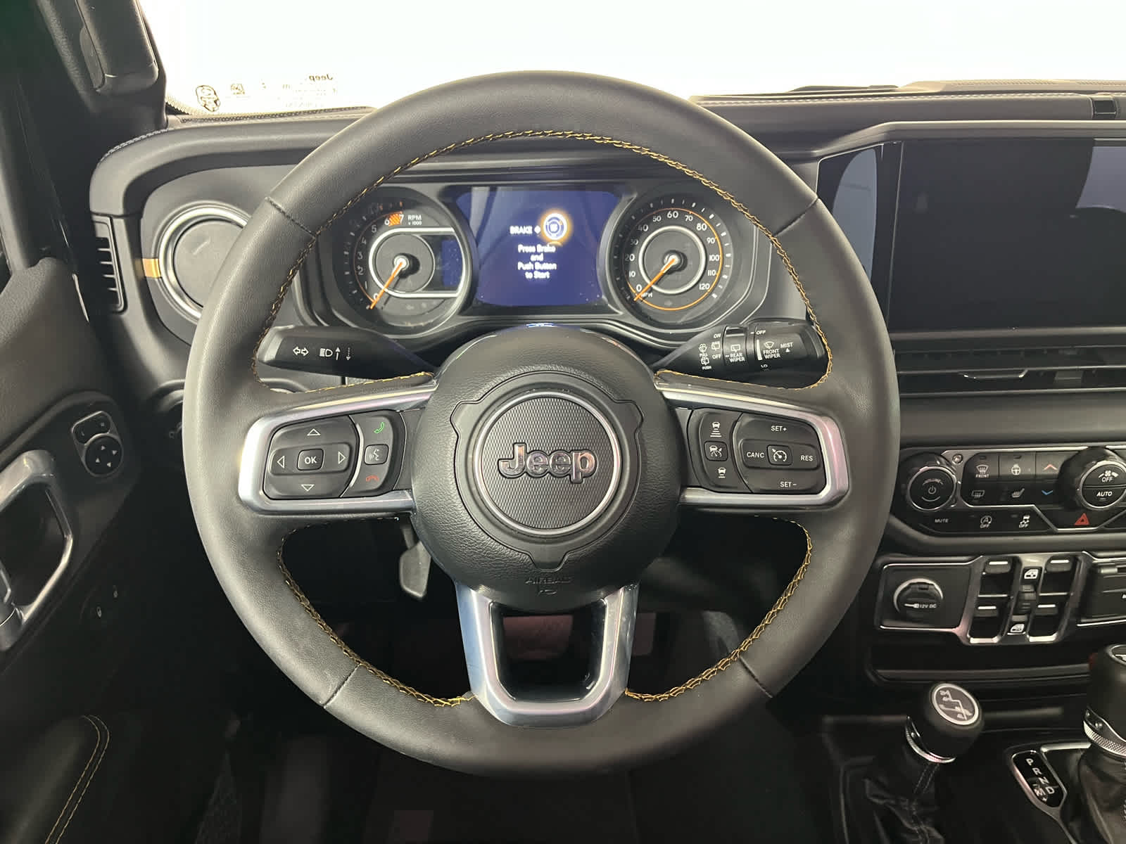 2024 Jeep Wrangler 4-Door Sahara 4x4