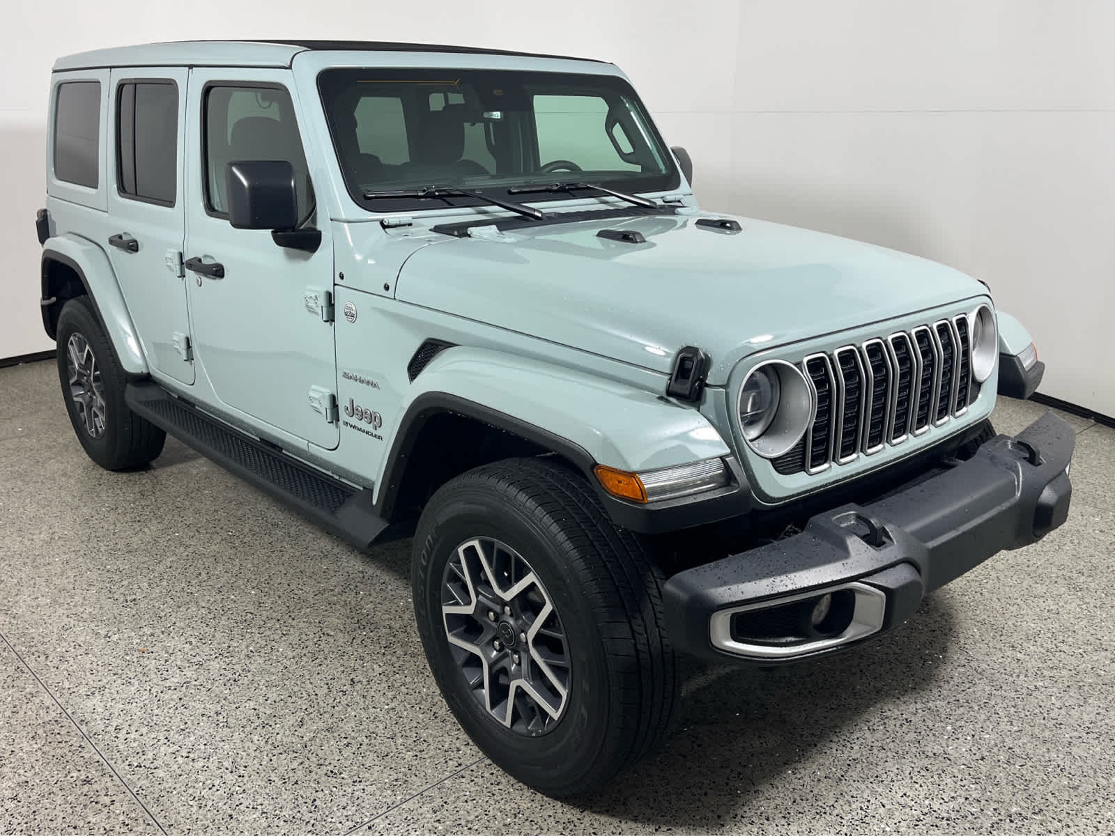 2024 Jeep Wrangler 4-Door Sahara 4x4