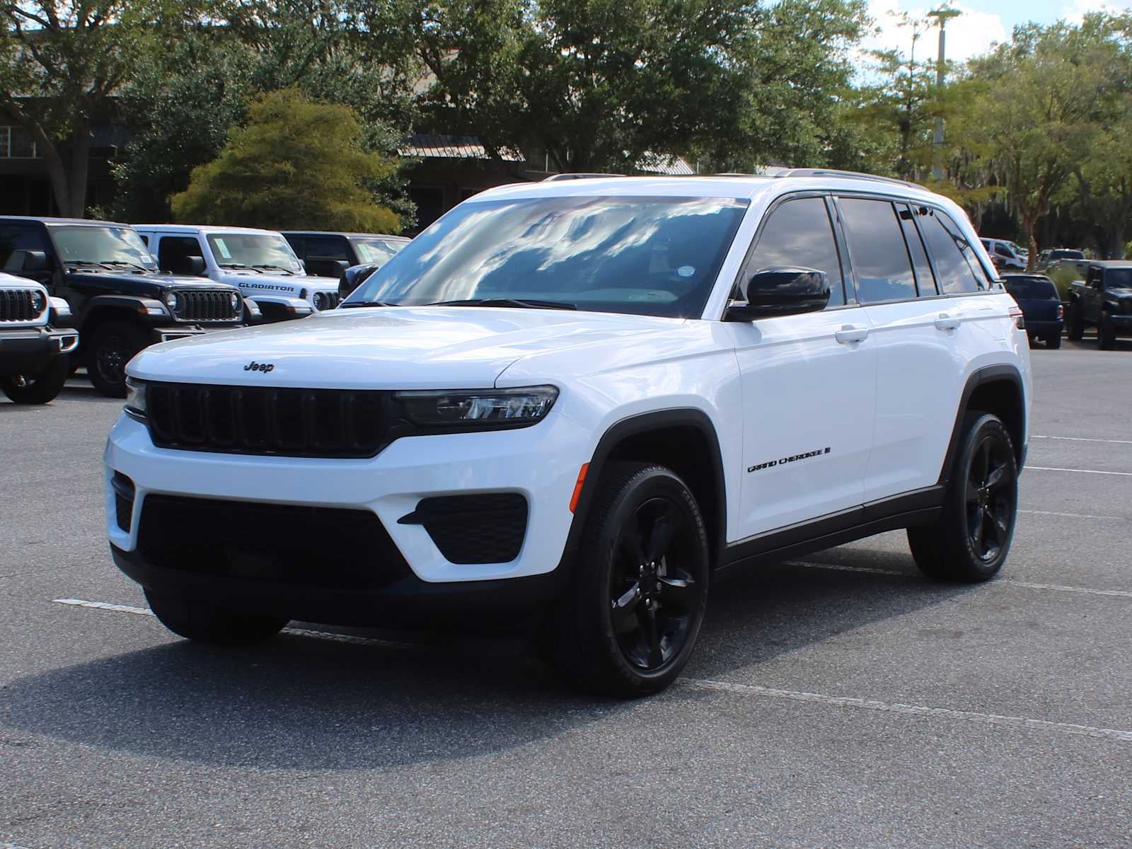 2023 Jeep Grand Cherokee Altitude