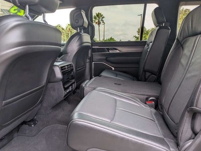2023 Jeep Wagoneer Series II