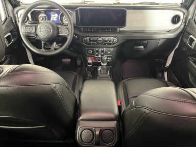 2024 Jeep Gladiator Jeep Beach