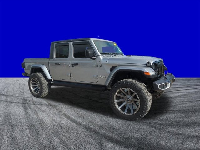2020 Jeep Gladiator Overland LIFTED!! RIMS!! TIRES!!