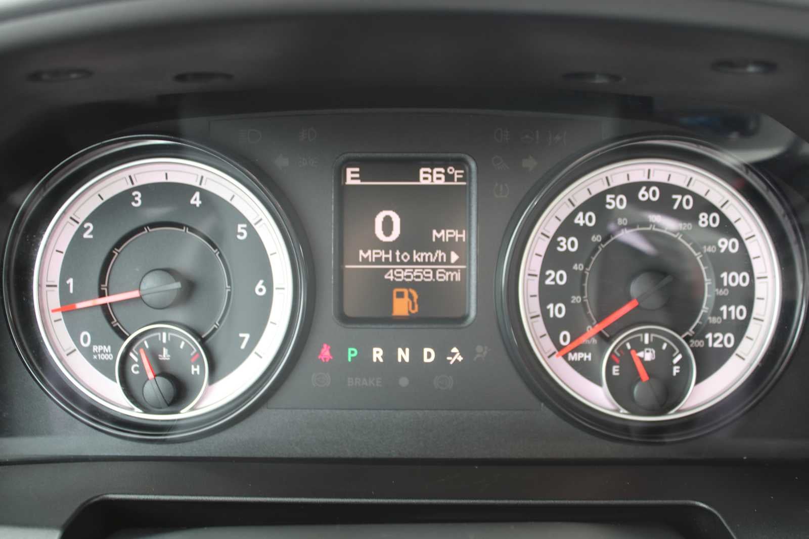 2020 RAM 1500 Classic SLT Crew Cab 4x2 6'4' Box