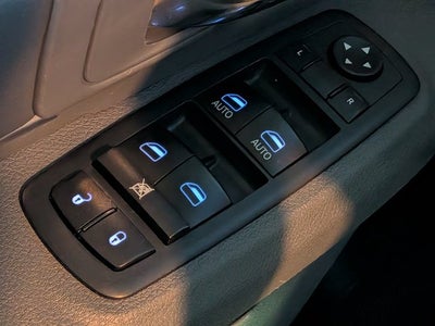 2018 RAM 1500 SLT