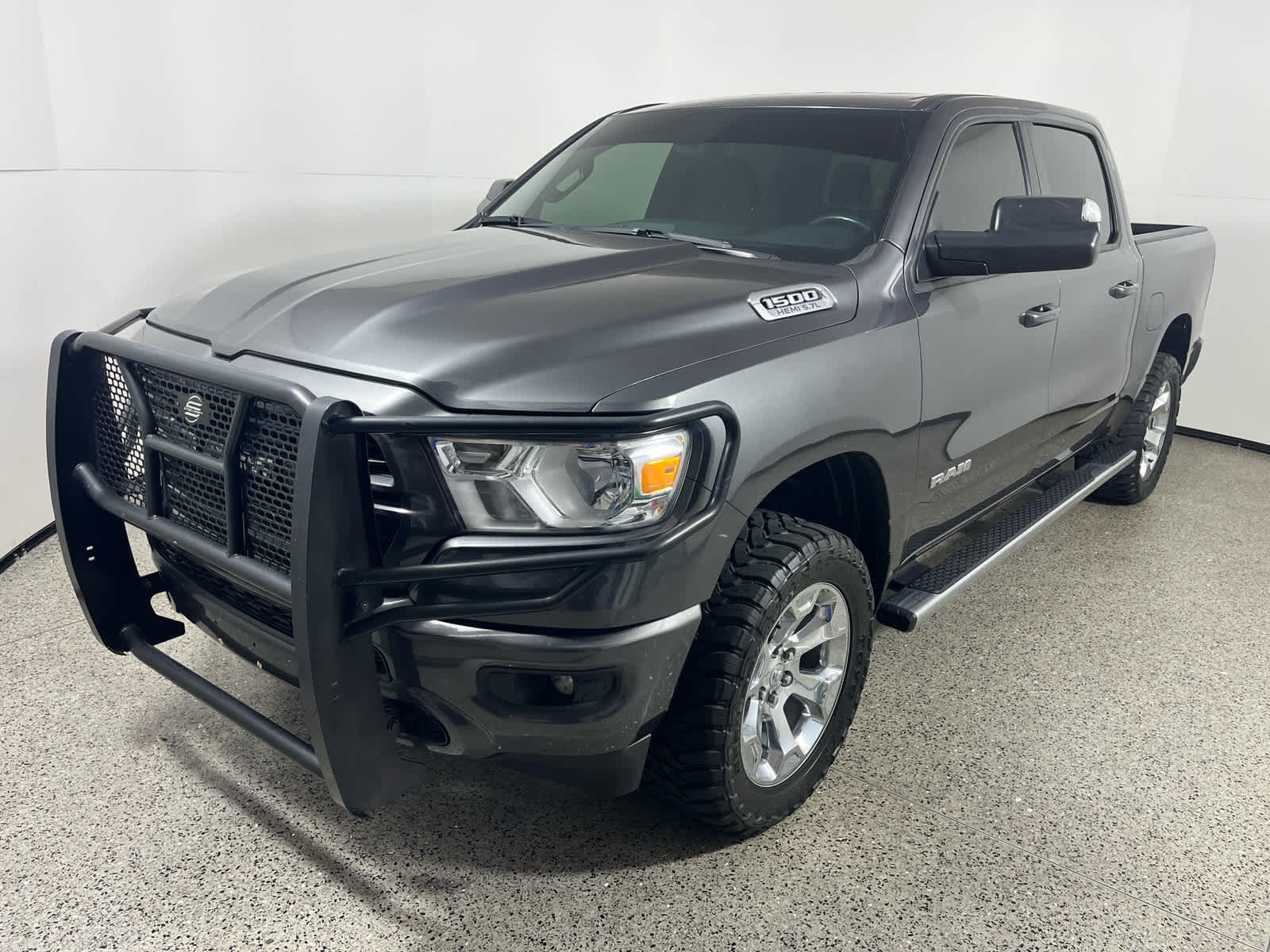 2020 RAM 1500 Big Horn Crew Cab 4x4 5'7' Box