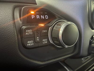 2020 RAM 1500 Big Horn Crew Cab 4x4 5'7' Box